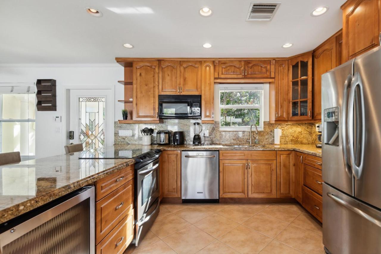 Chic Fort Lauderdale House With Private Pool Bagian luar foto